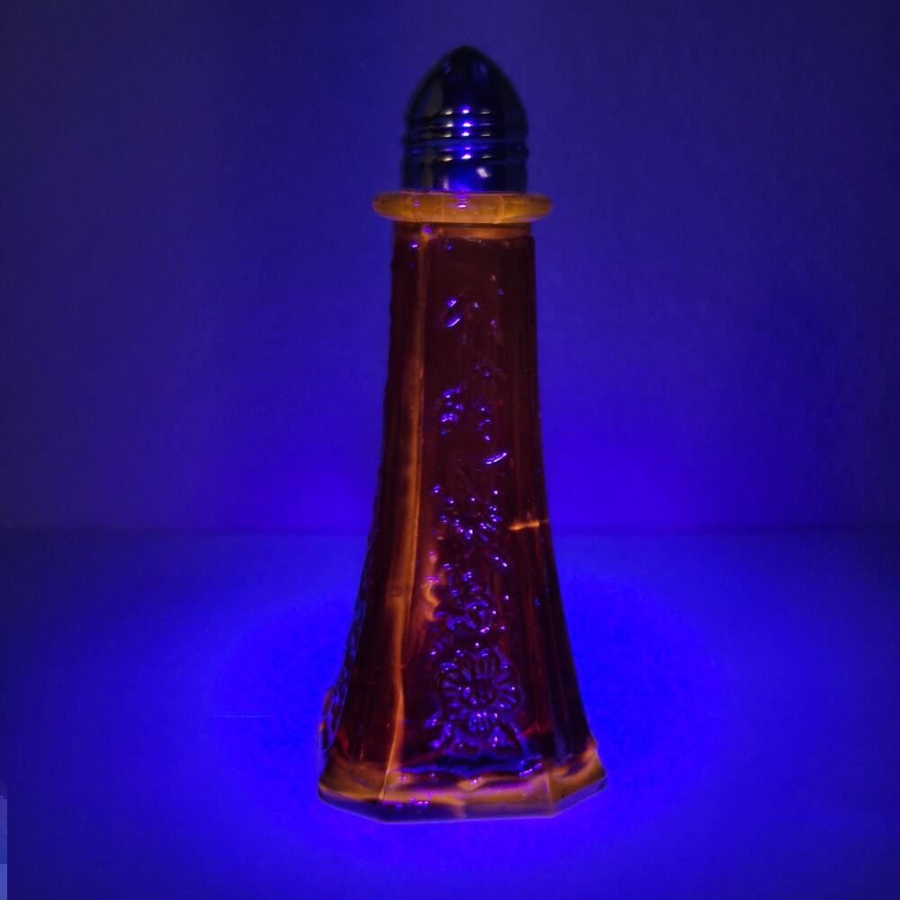 Vtg Anchor Hocking Ruby Red Mayfair Rose Cadmium Glass Shaker Orange UV Glow